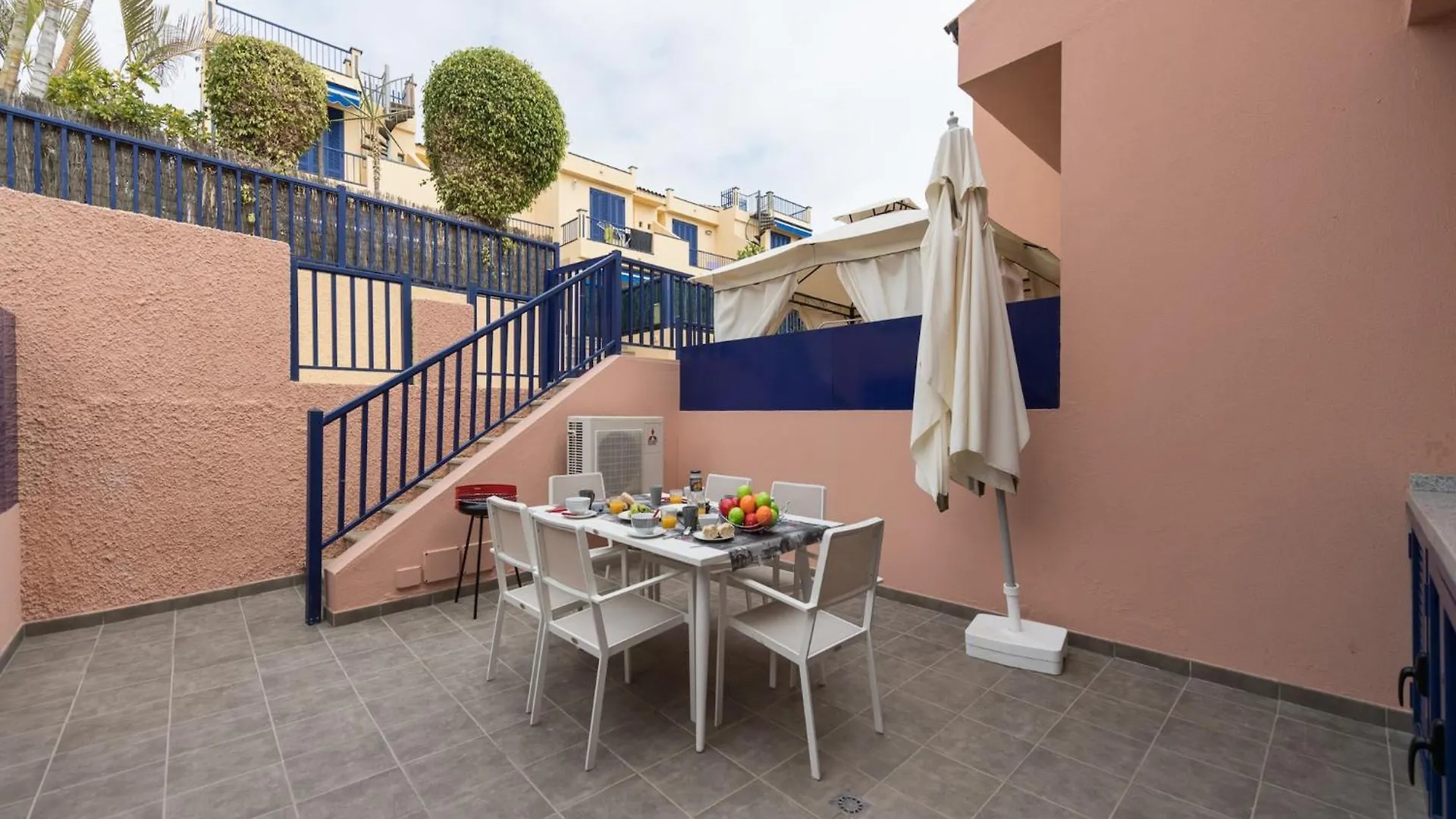 2 Bedroom Apartment In Maspalomas Maspalomas (Gran Canaria)