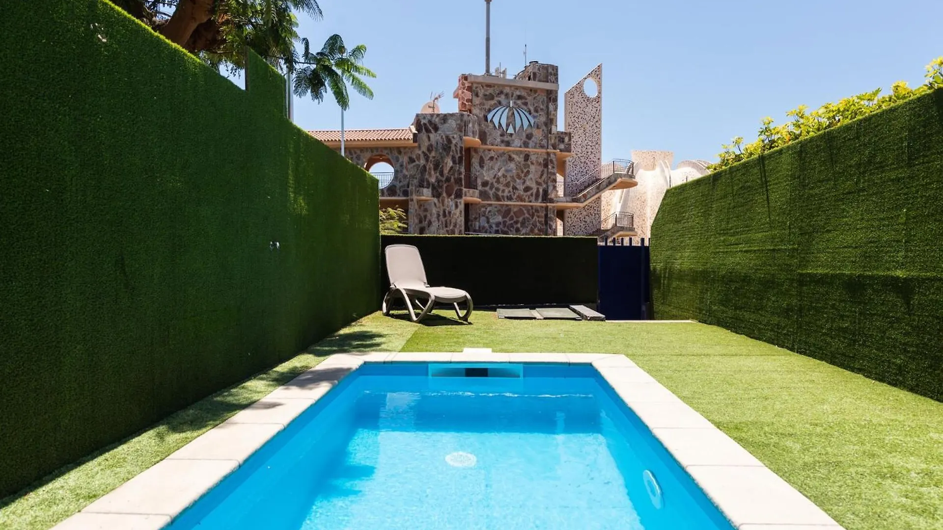 2 Bedroom Apartment In Maspalomas 0*, Maspalomas (Gran Canaria)